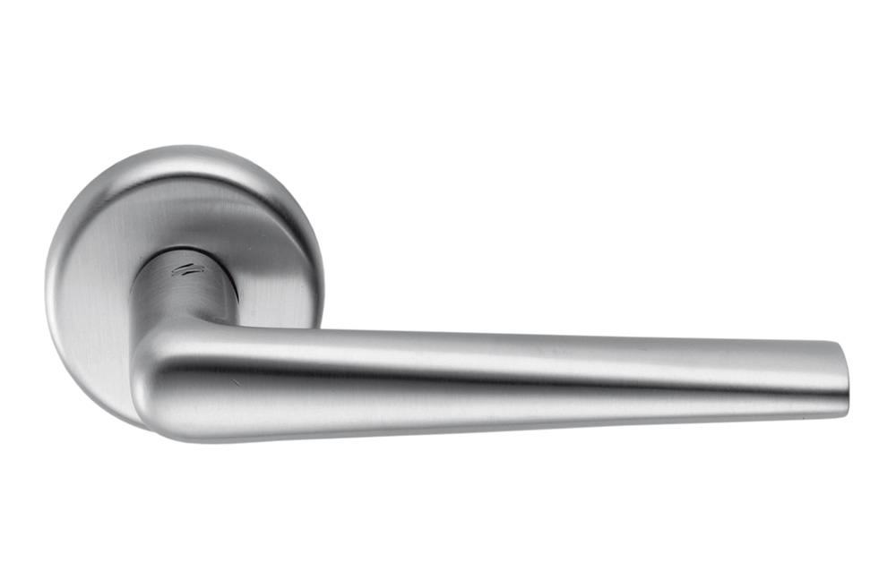 Robotre Satin Chrome Door Handle on Rosette with Tapered Shape by Colombo Design