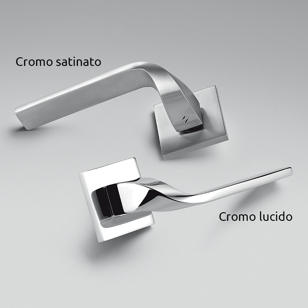 Isy Polished Chrome Door Handle on Rosette Studio Bettonica Leone for Colombo Design