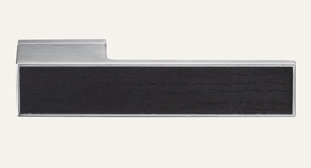 Icon Frosio Bortolo handles for interior doors in dark wengé wood