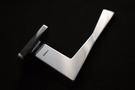 Twee Современная дверная ручка на розетке от дизайнера Massimo Cavana для Mandelli
