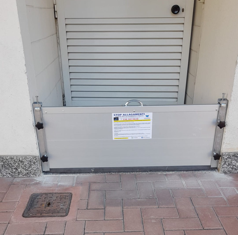 Aluminum Flood Barrier for Door and Garage DIY Installation Kit