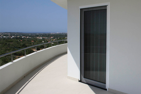 Moustiquaire plissée réversible épaisseur 18 mm pour portes-fenêtres plissées Zanzar Sistem