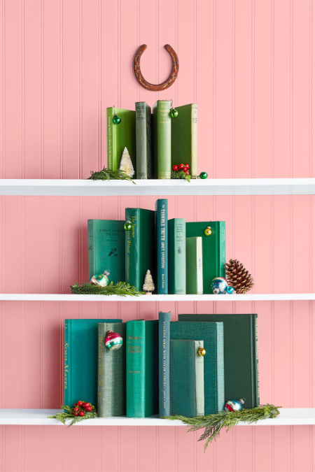 Albero Natale fai da te realizzato con i libri