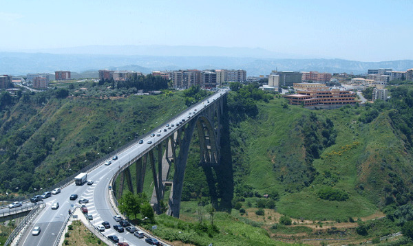 ponte morandi catanzaro viadotto bisantis