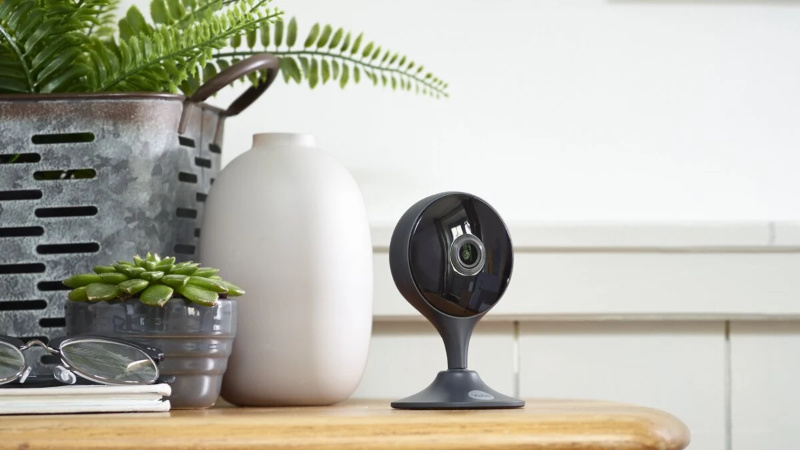 Wi-Fi Indoor Camera Yale 1080p High Definition Video