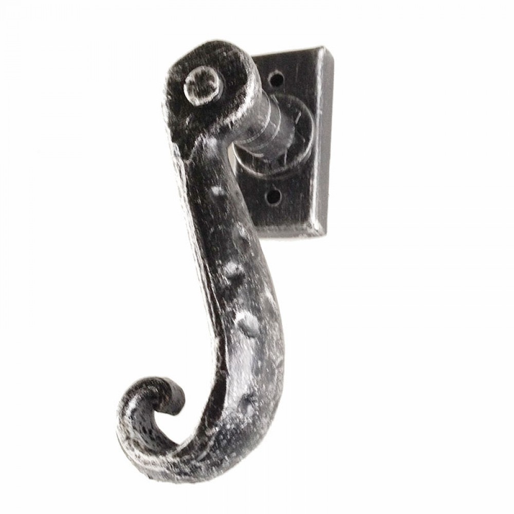 2001DK Maniglia d'Arte Martellina DK in Ferro Battuto per Finestra Lorenz Ferart