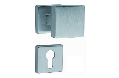 Coppia Pomolo Quadro Arieni 909 55x55 mm Decentrato con Bocchette