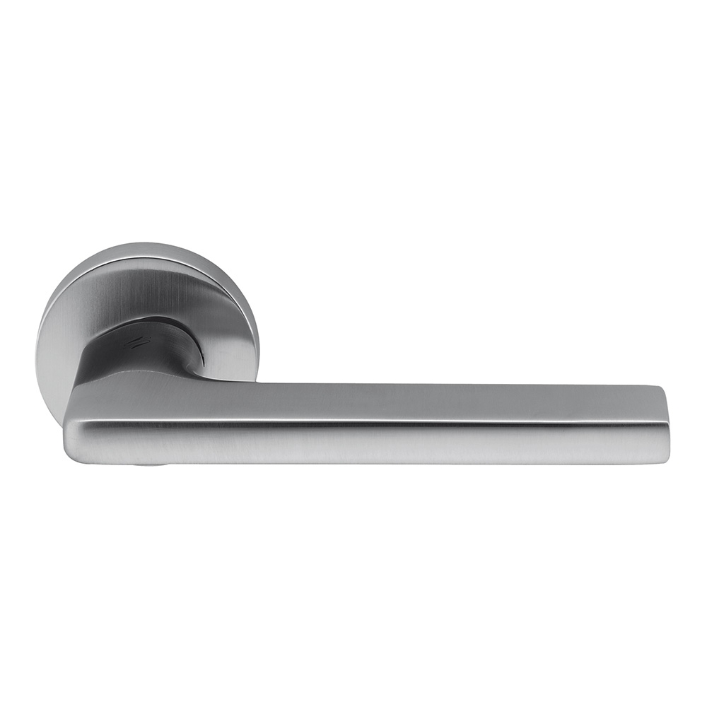 Gira Cromo Satinato Maniglia per Porta su Rosetta del Designer Jasper Morrison per Colombo Design