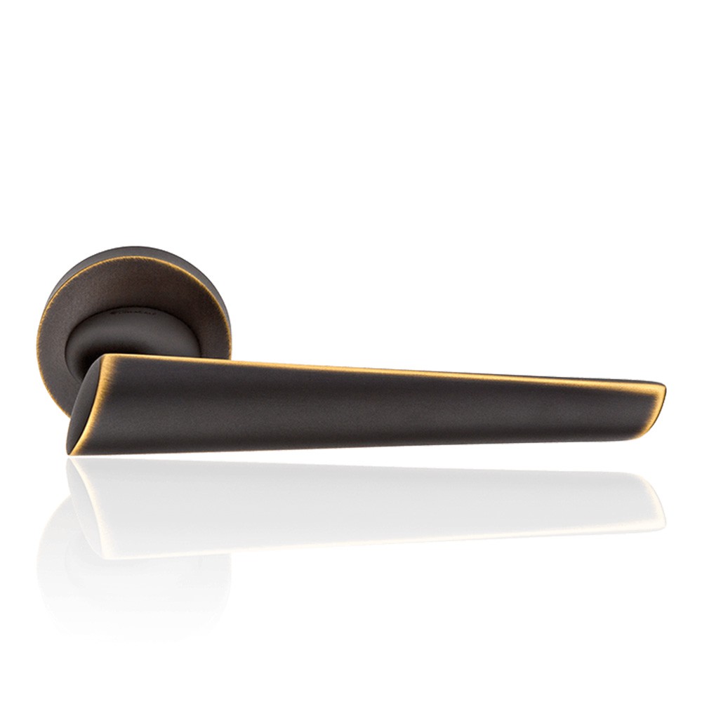 Kendo Bronzo Opaco Maniglia per Porta su Rosetta di Design Contemporaneo Linea Calì Design