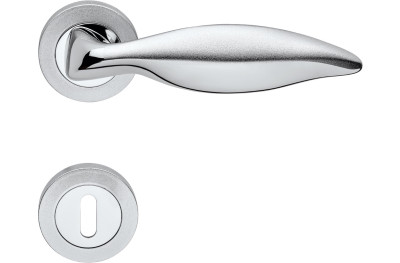 Maniglia Delfino Linea Calì per Porta Classica in Ottone con Rosetta