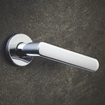 Solis Serie Fashion forme Maniglia per Porta su Rosetta Rotonda Frosio Bortolo Forma Elegante