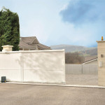 Somfy Freevia Essential Kit Motore per Cancello Scorrevole con Accessori